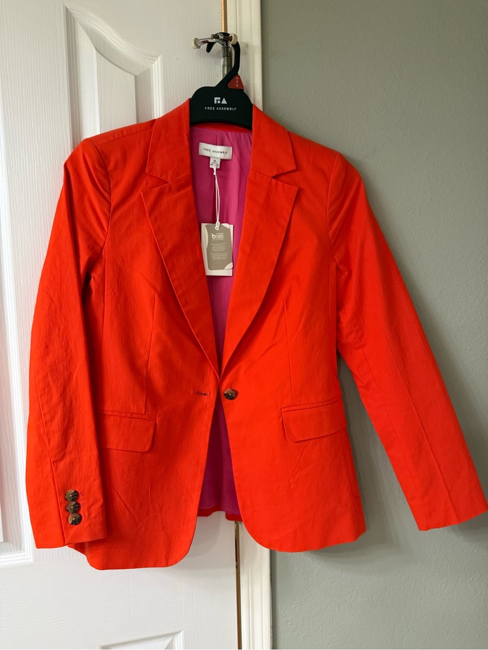 Women’s Red Single-Button Blazer